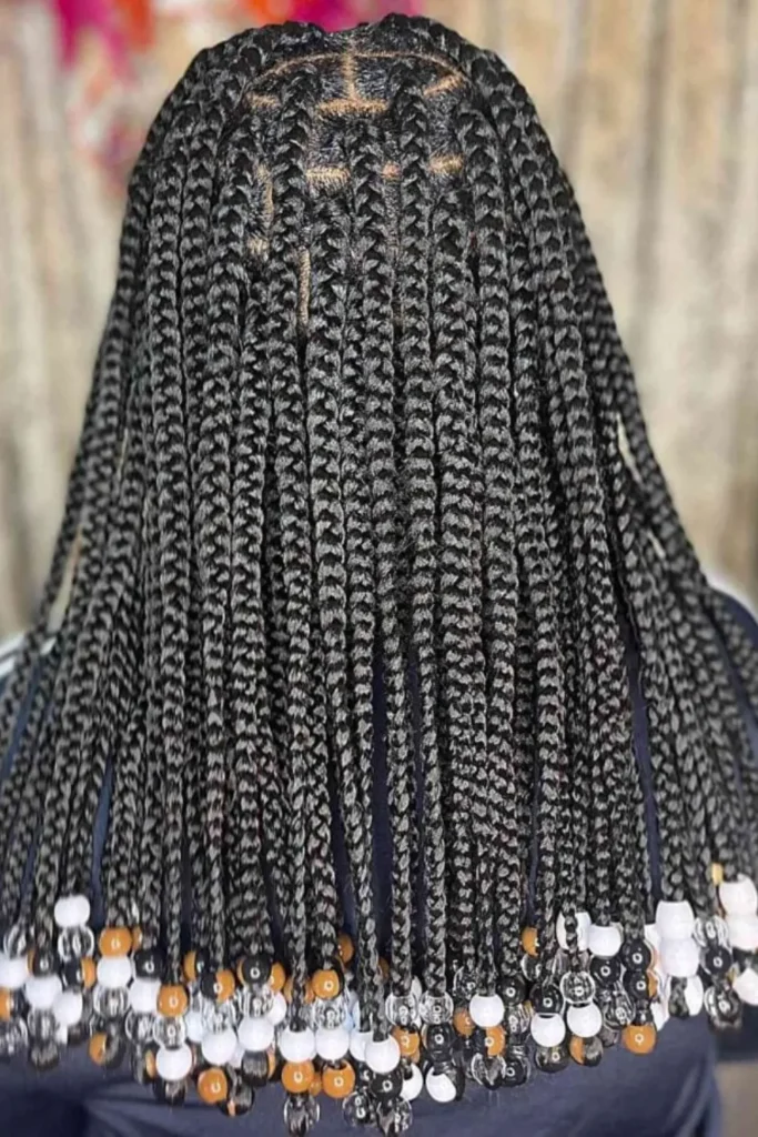 Beaded Knotless Jumbo Braids