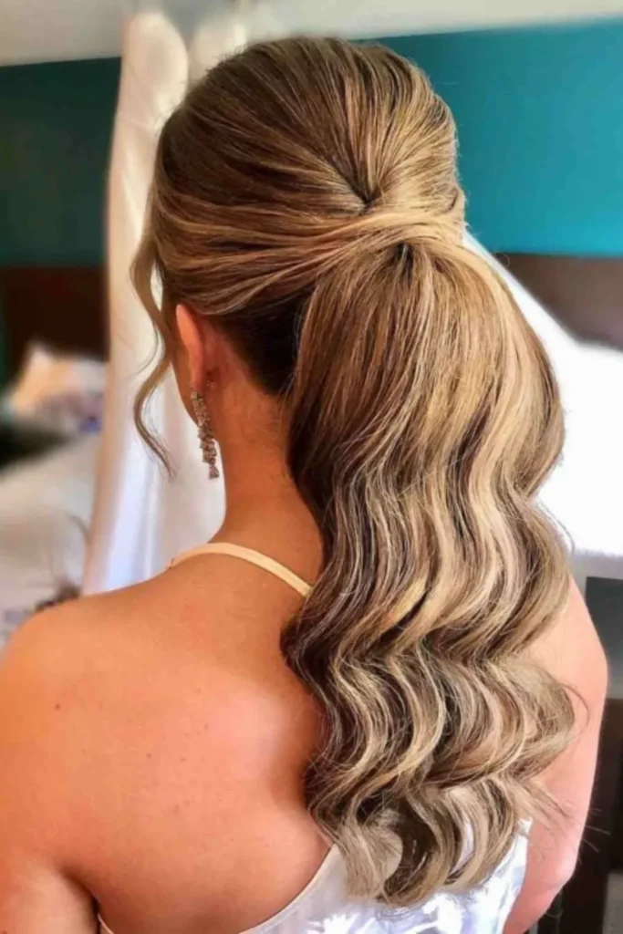 Modern Half Up Ponytail