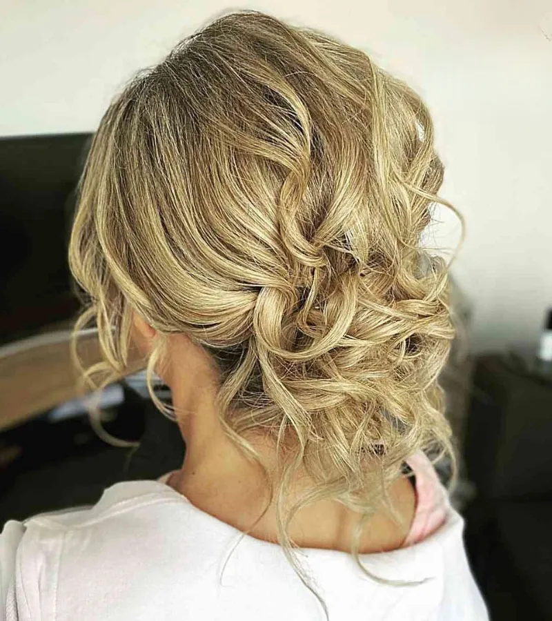 Textured Wavy Low Bun