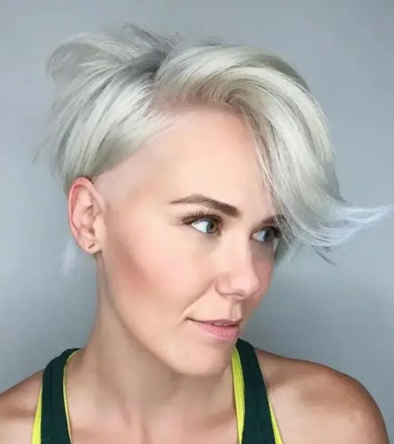 Voluminous Side-Parted Bixie