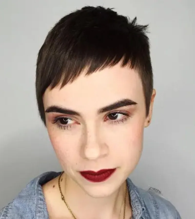 With Short Asymmetric Fringe
