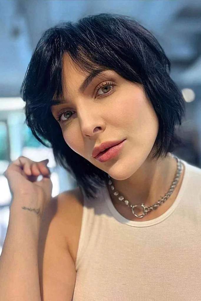 Short Cut with Curtain Fringe