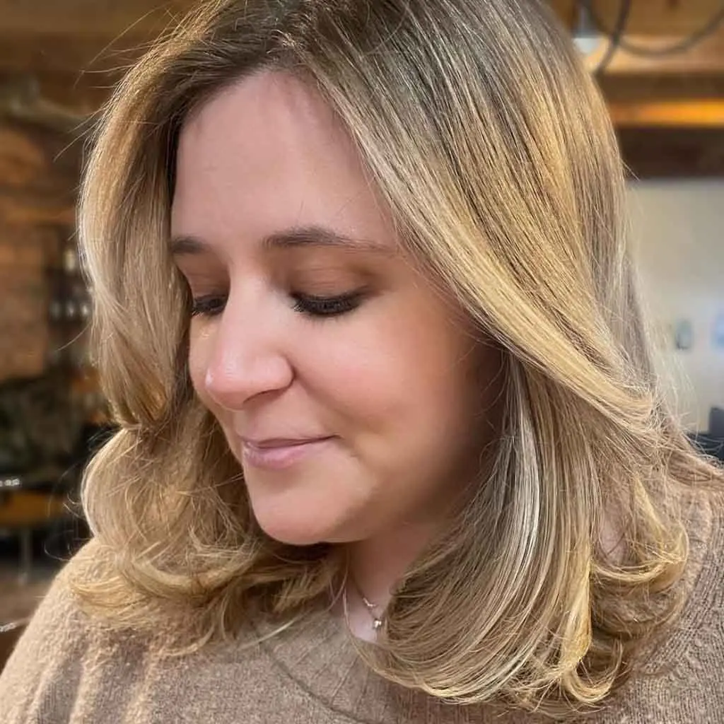 Beige Neutral Blonde on Short Layered Hair