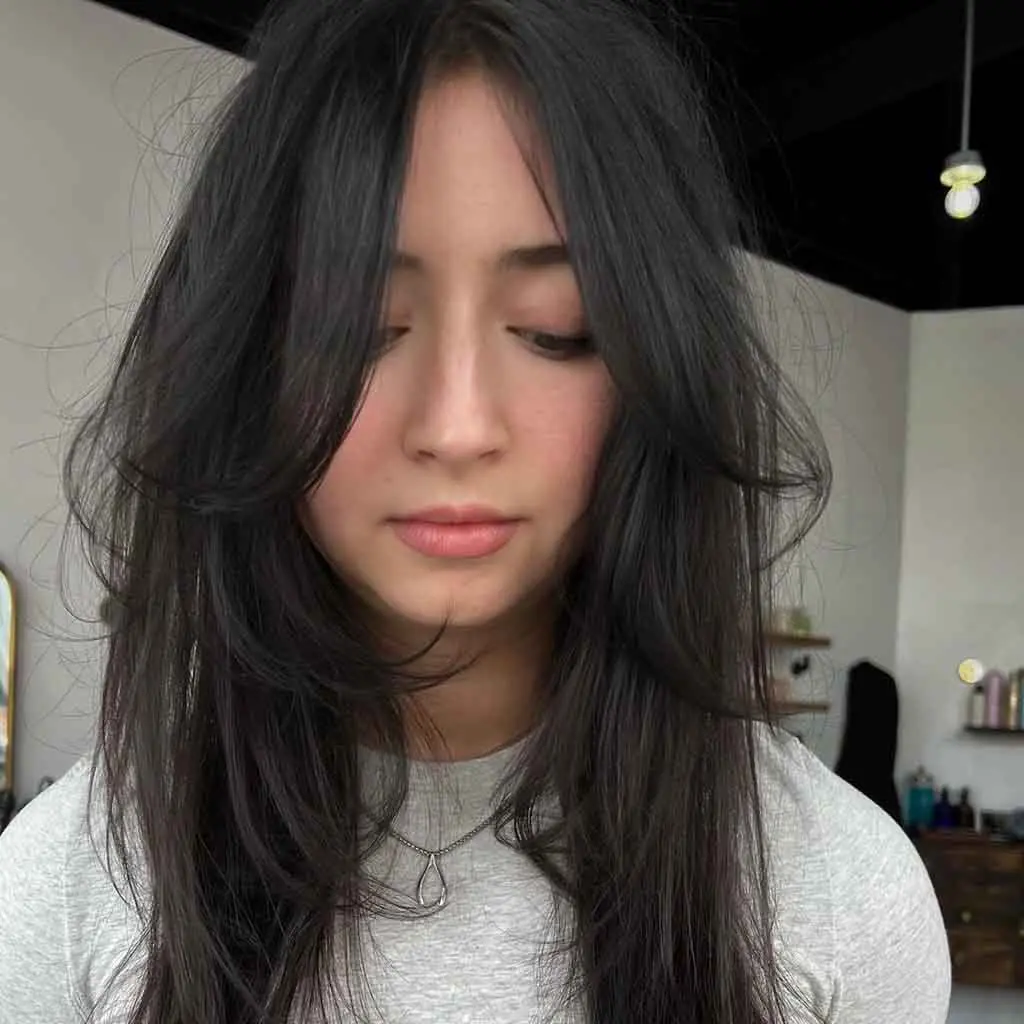Extended Shaggy Tousled Kitty Cut
