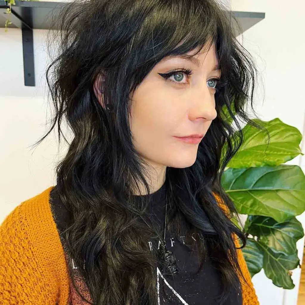 Long Wavy Wolf Cut With With Curtain Bangs