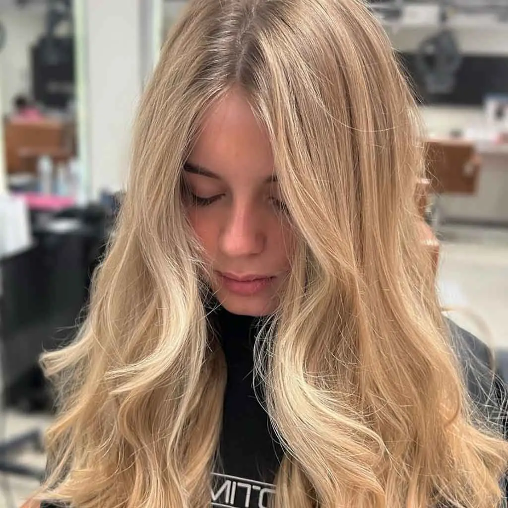 Soft Champagne Old Money Blonde Hair
