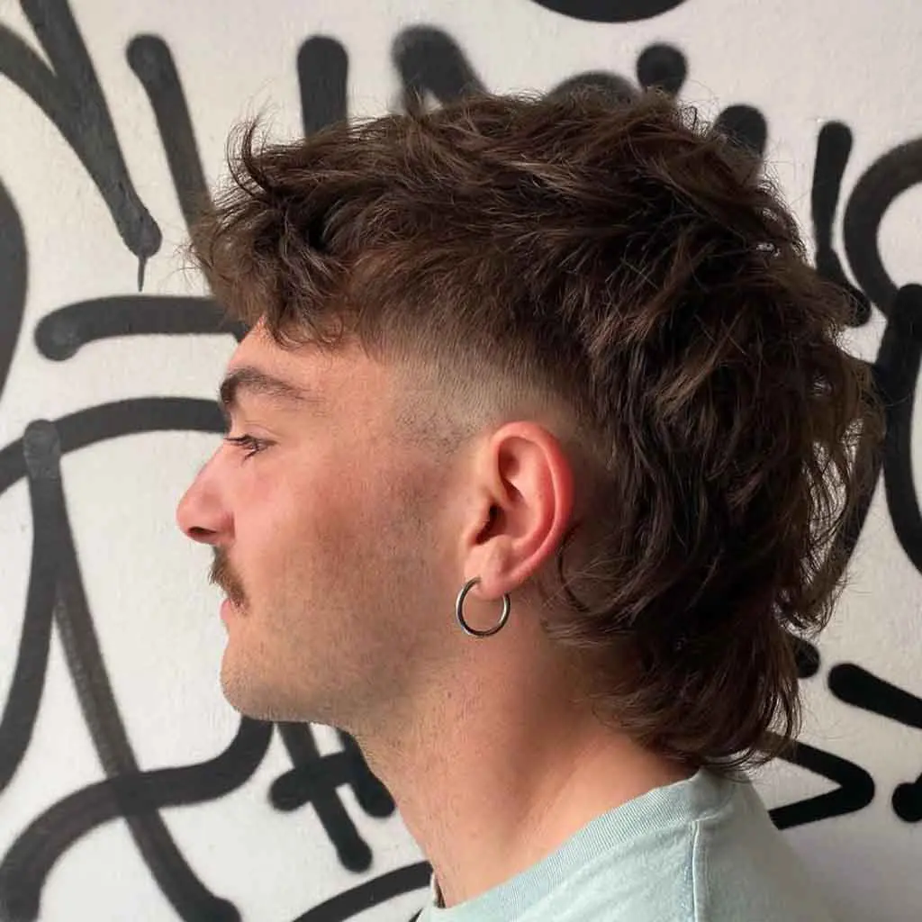  Street-Style Wolf Cut Mullet